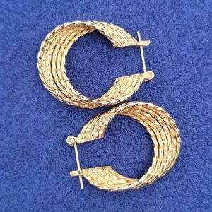 Vintage 14k Yellow Gold Mobius Spiral Hoop Earrings